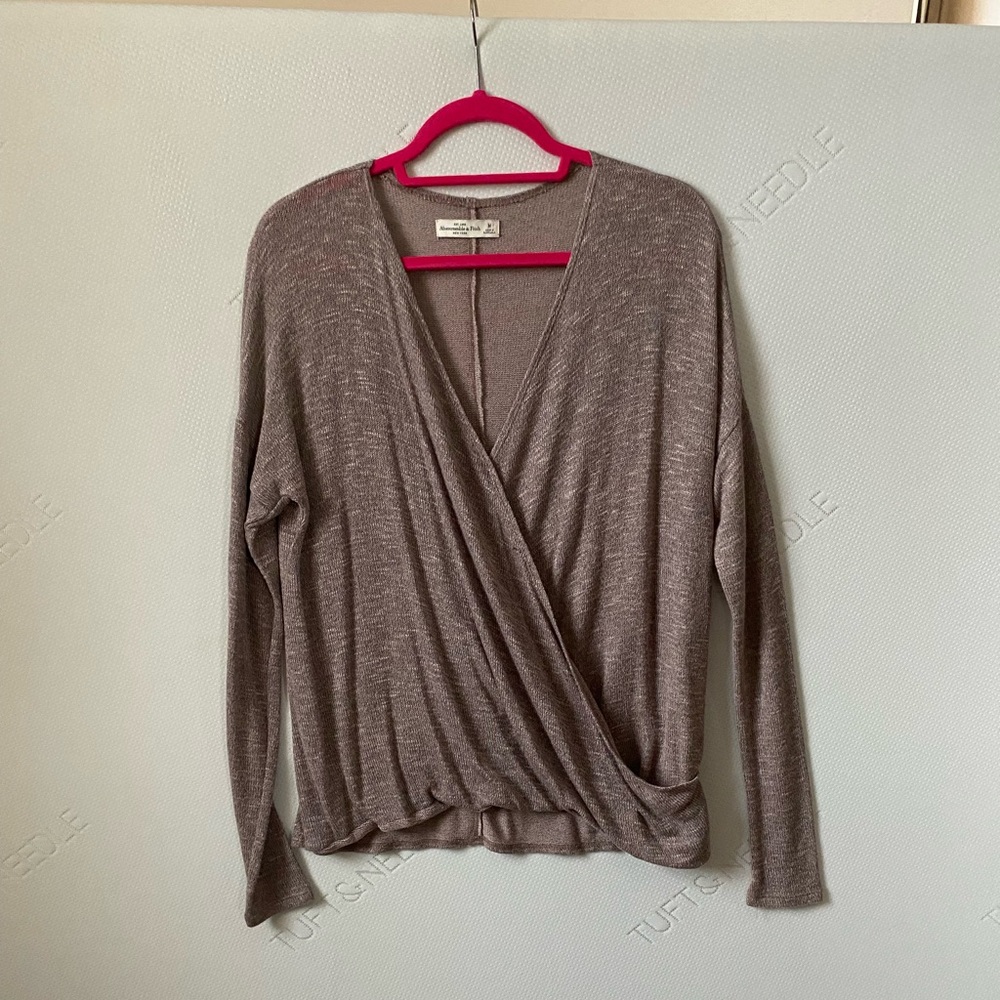 Abercrombie & Fitch Sweater size medium